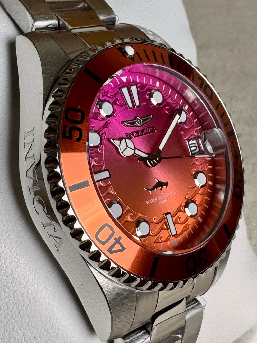 Invicta Pro Diver Red/Orange 34mm Women's Quartz Dive Watch 50924 NWT - Picture 3 of 7